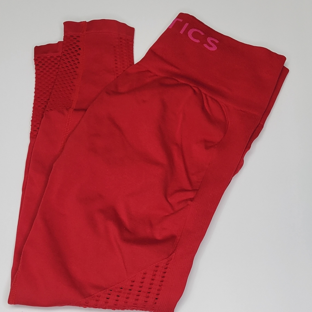 Fabletics Sync Seamless Highwaisted 7/8 Leggings